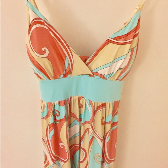 Beautiful Patterned Maxi Dress - Picture 3 of 6